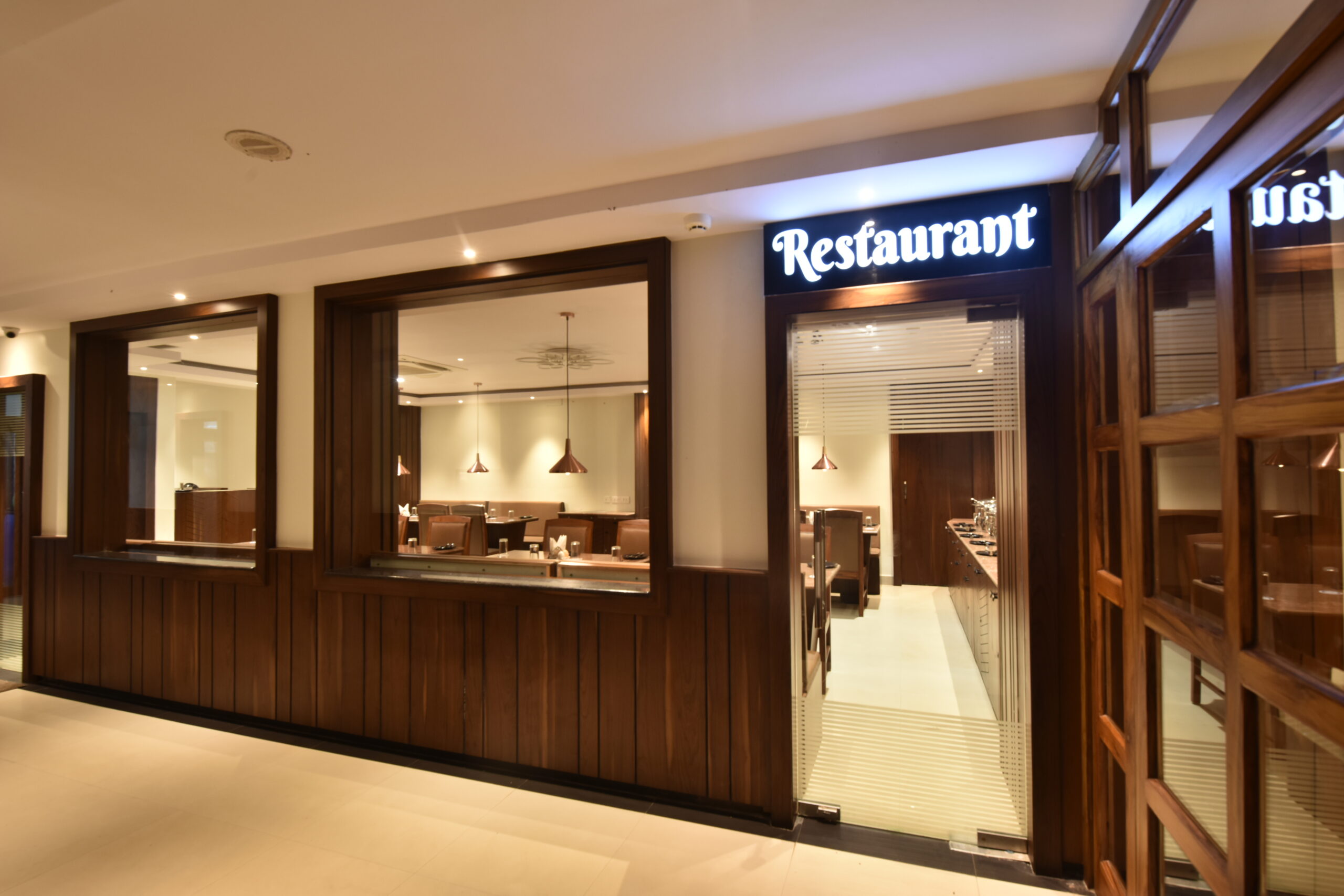 Restaurant12