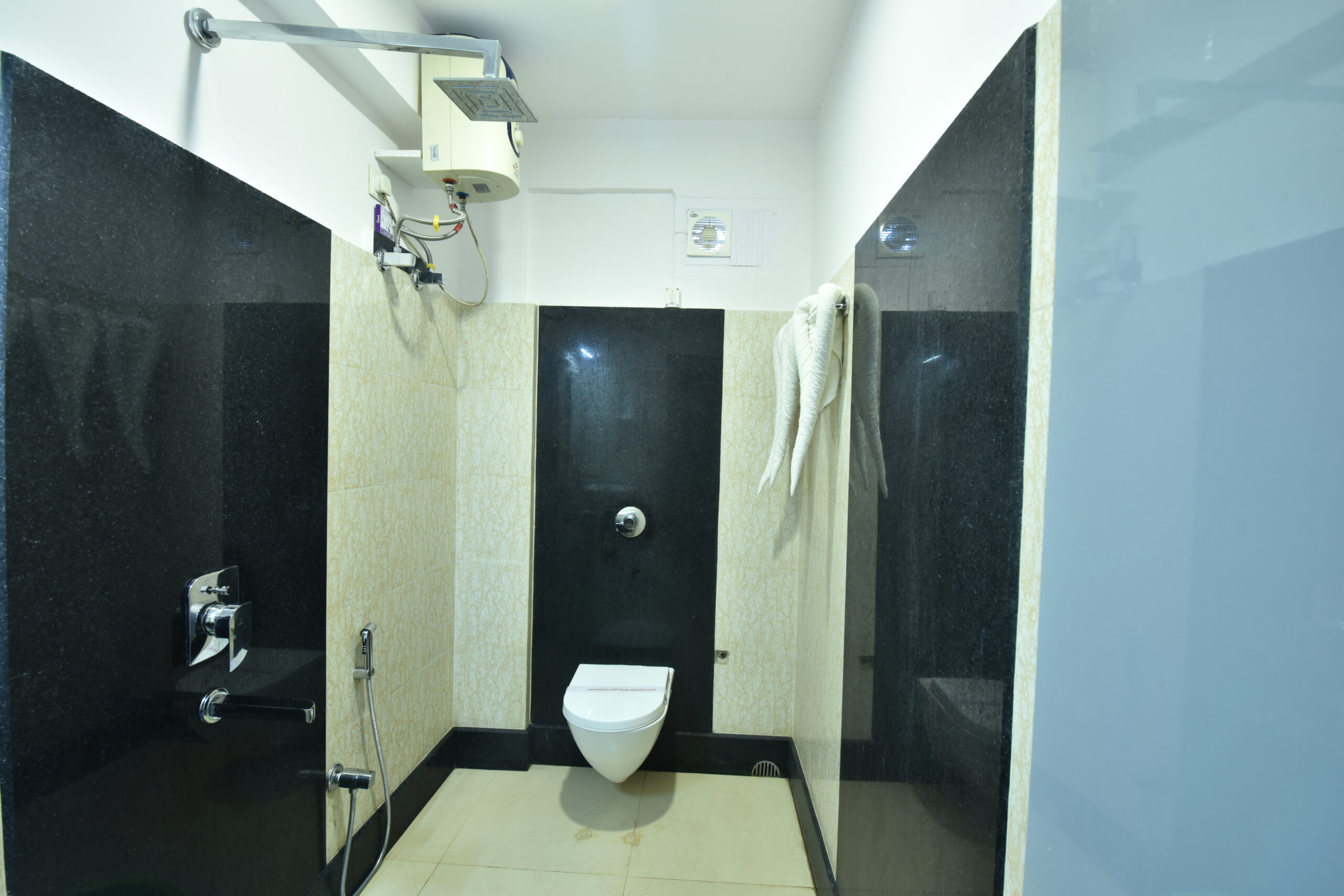 Royal Touch Bathroom1