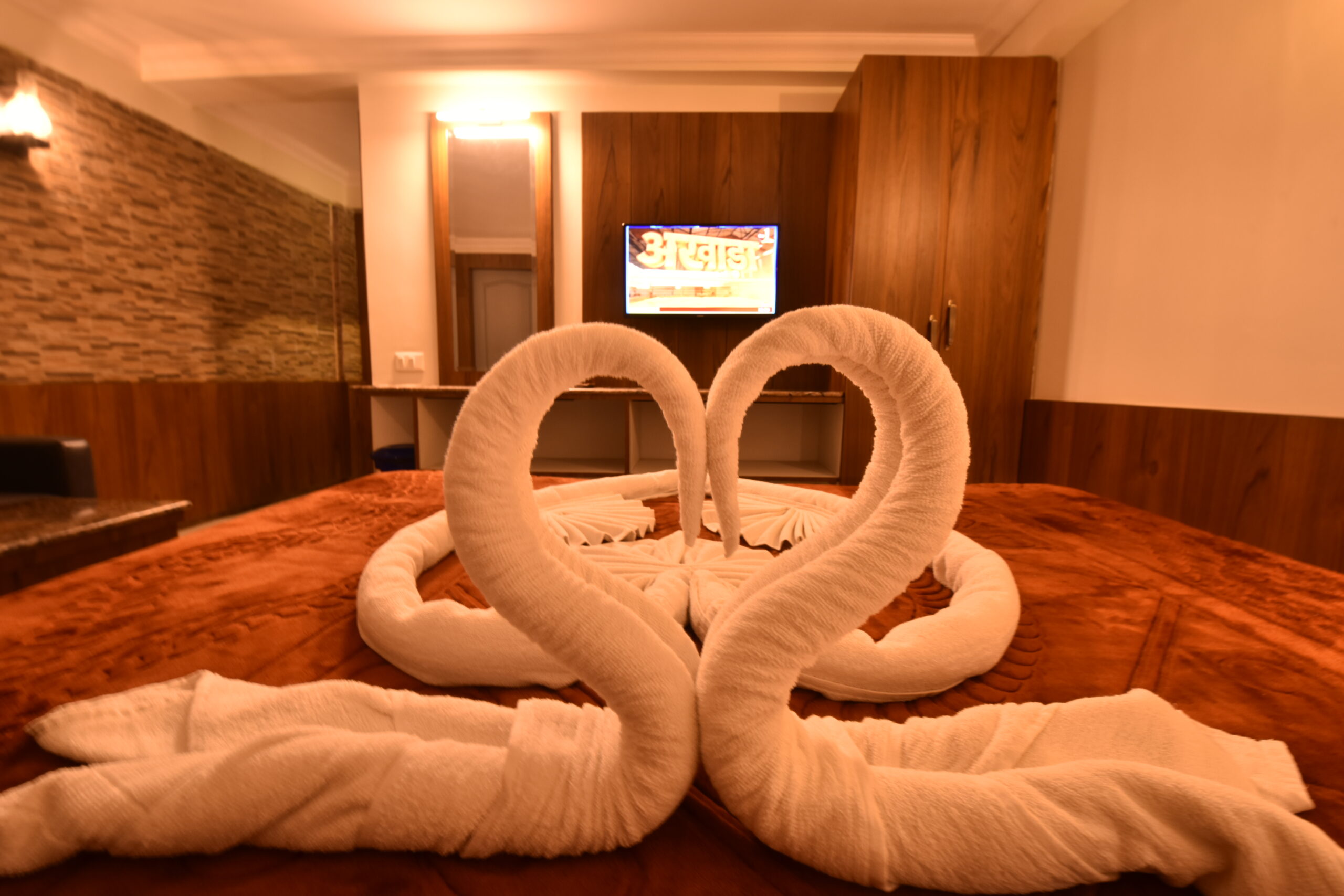 Royal Touch Room3